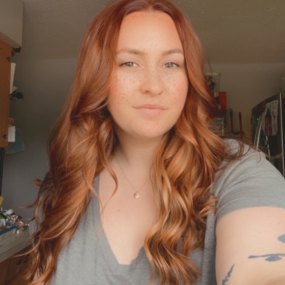 Meet your Posher, Amber - Picture 1 of 1